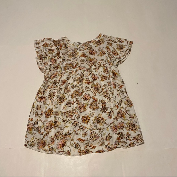 ⭐️ Maurices floral top size small - Picture 7 of 7